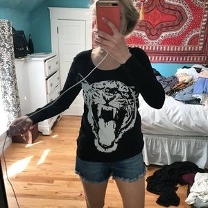 Black tiger sweater